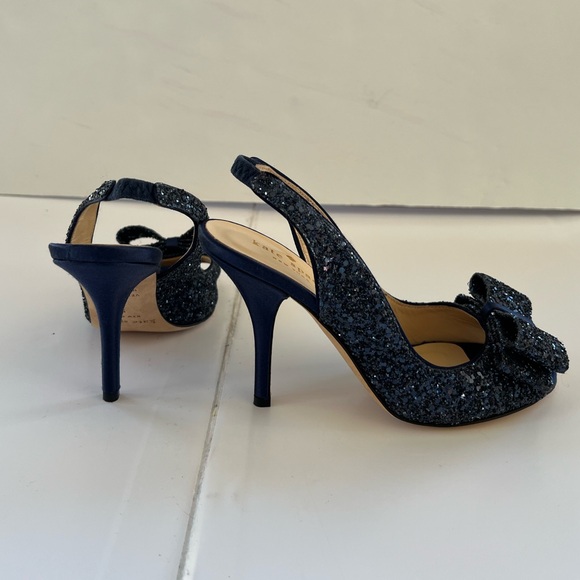 KATE SPADE - CHARM GLITTER PUMP, NAVY
*Barely worn* - Picture 7 of 11